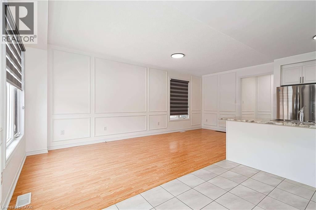 23 ALBANY STREET Image 10