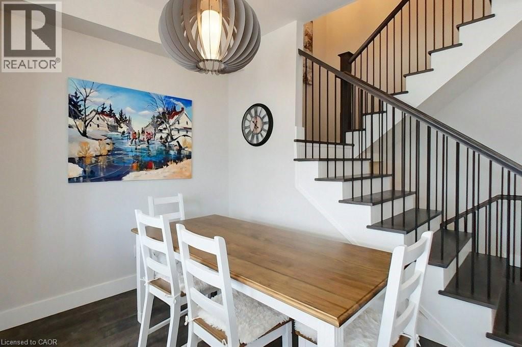 212 COURTLAND STREET Image 17