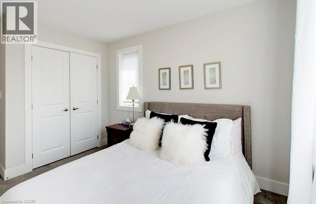 212 COURTLAND STREET Image 24