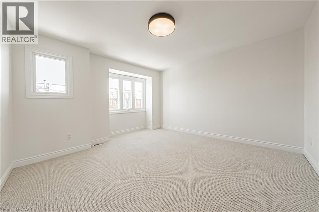 101 - 895 MAPLE AVENUE Image 21