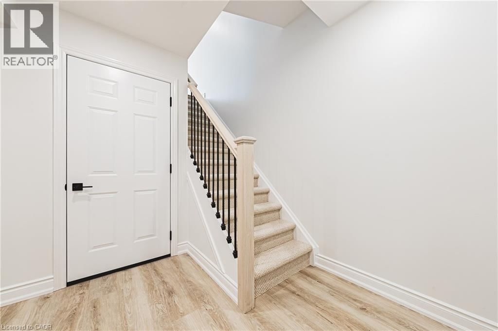 101 - 895 MAPLE AVENUE Image 9