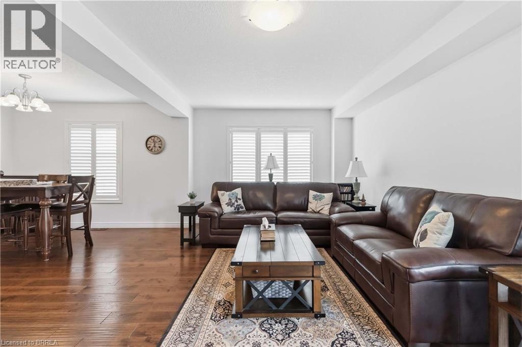 1 CHARLESWOOD CRESCENT Image 12