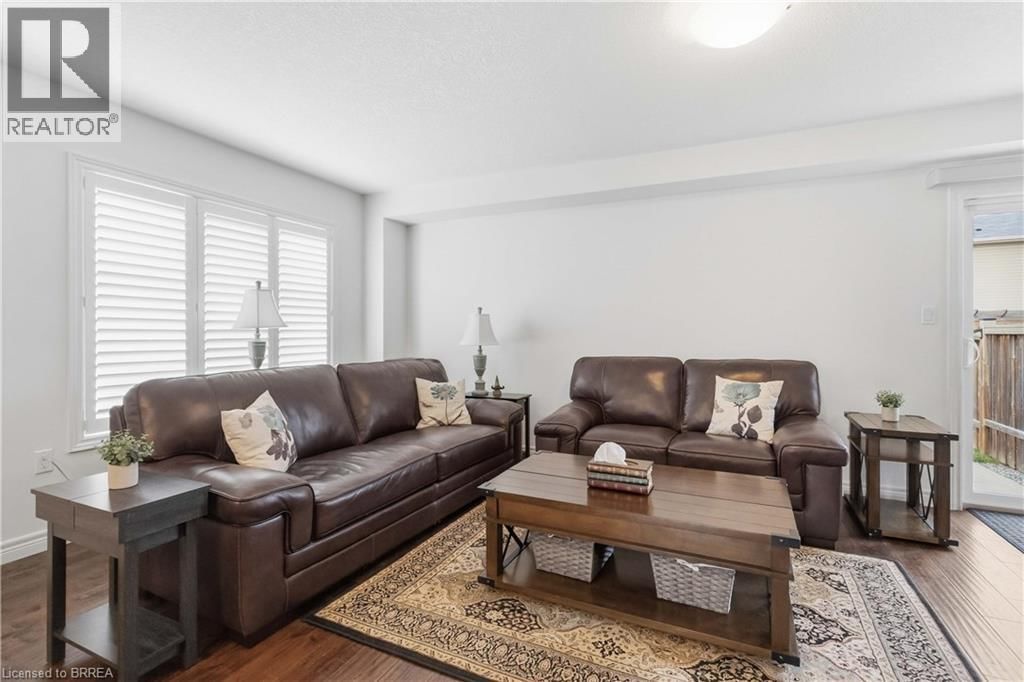 1 CHARLESWOOD CRESCENT Image 14