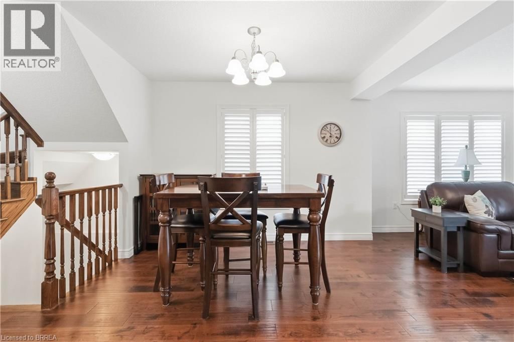 1 CHARLESWOOD CRESCENT Image 15