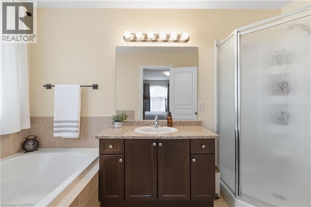 1 CHARLESWOOD CRESCENT Image 24