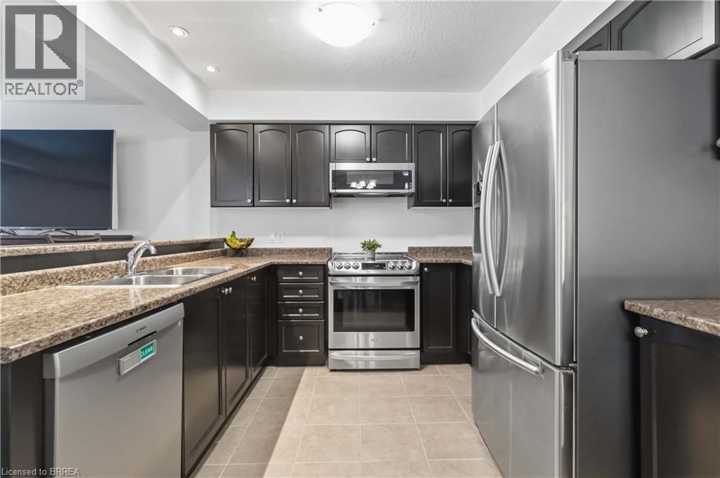 1 CHARLESWOOD CRESCENT Image 4