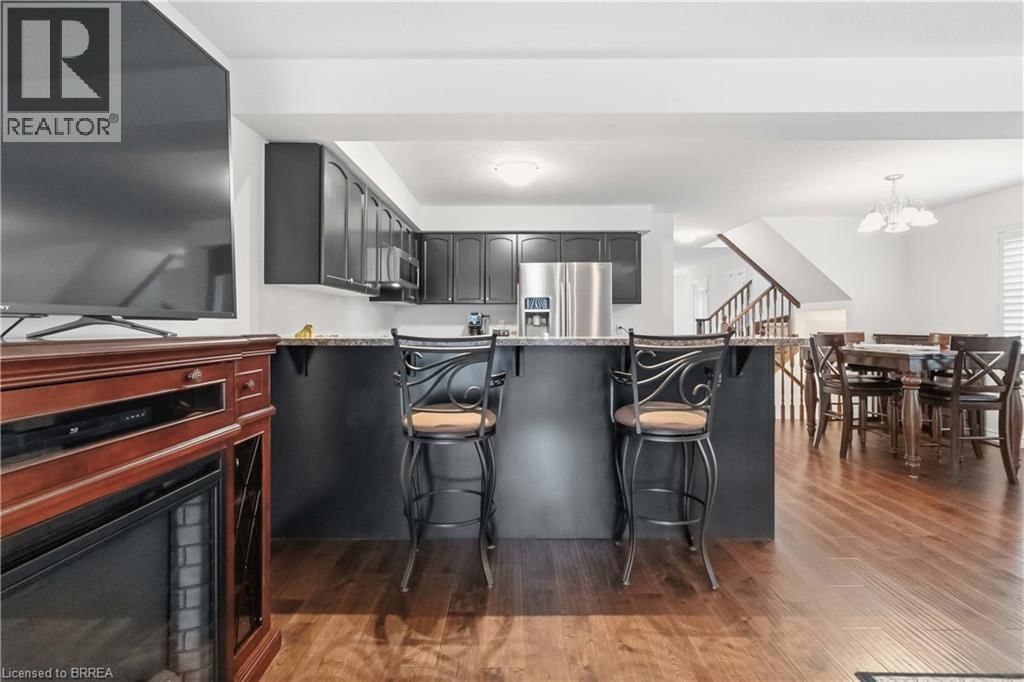 1 CHARLESWOOD CRESCENT Image 7