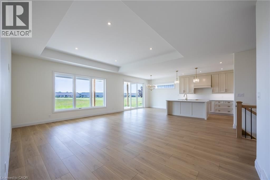 218 SCHOONER DRIVE Image 16