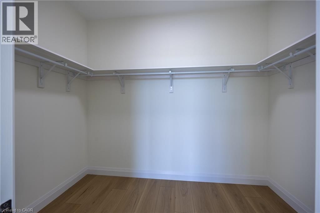 218 SCHOONER DRIVE Image 23