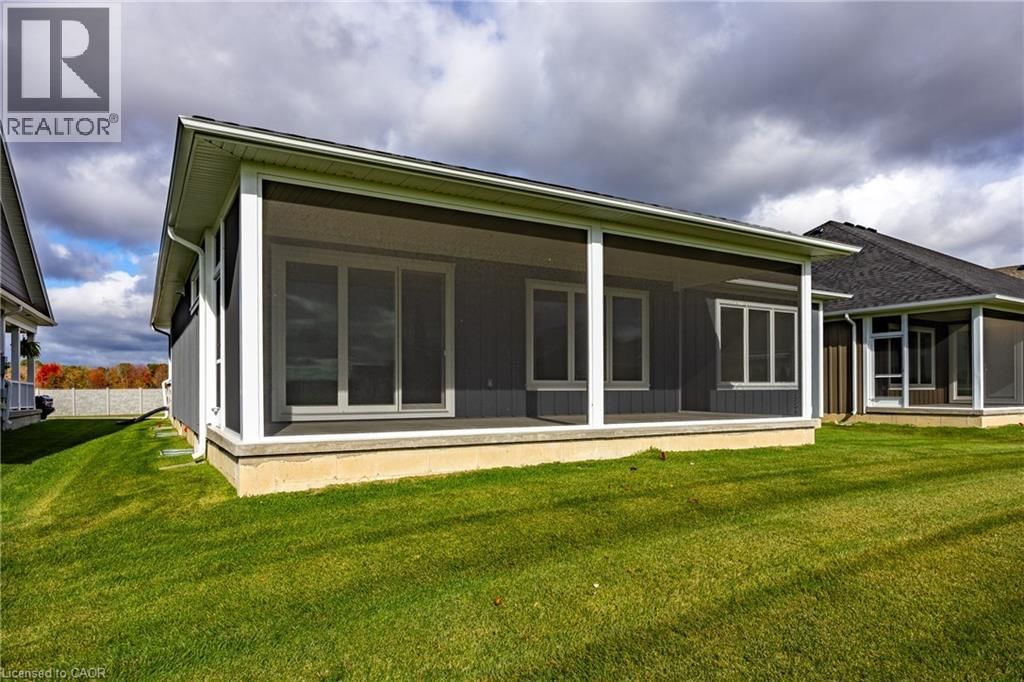 218 SCHOONER DRIVE Image 28