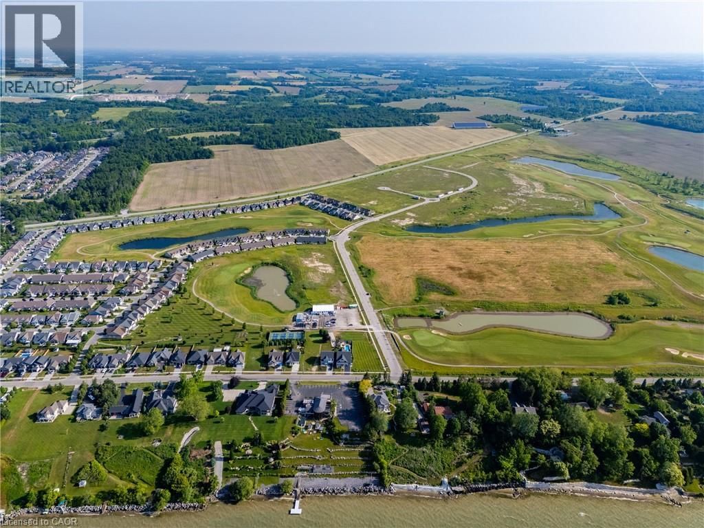 218 SCHOONER DRIVE Image 32