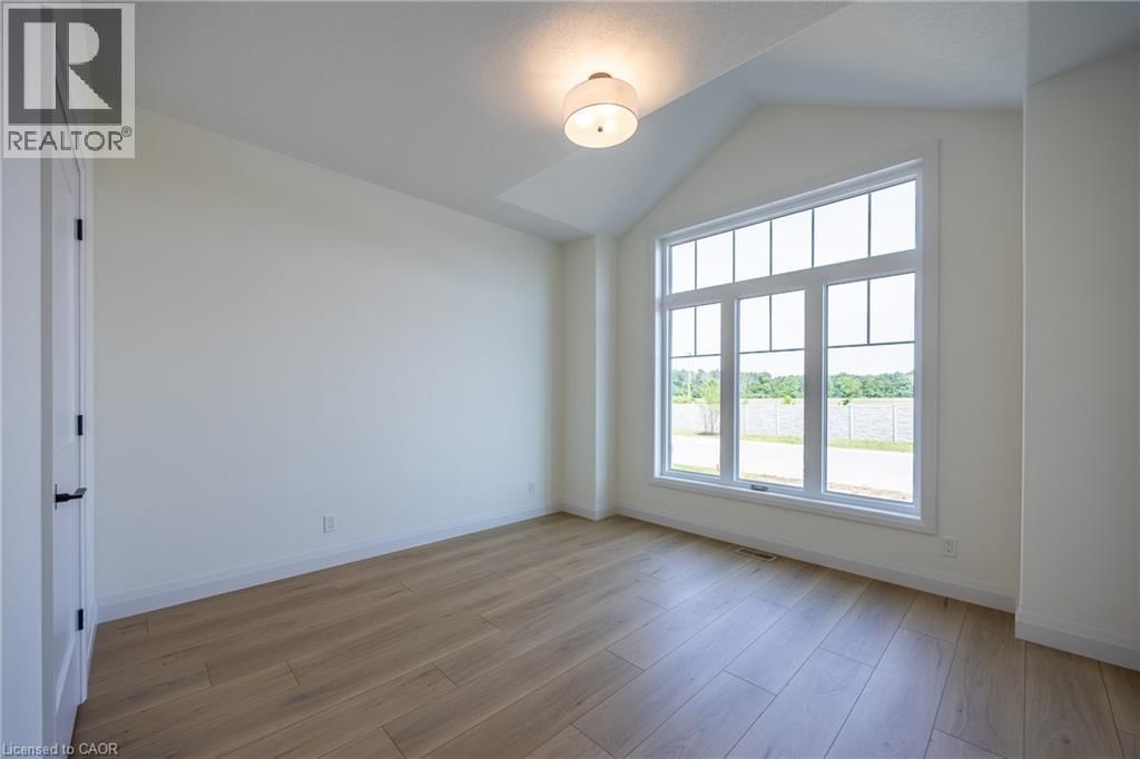 218 SCHOONER DRIVE Image 6