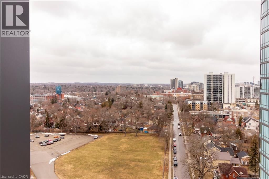 1807 - 25 WELLINGTON STREET SOUTH Image 15