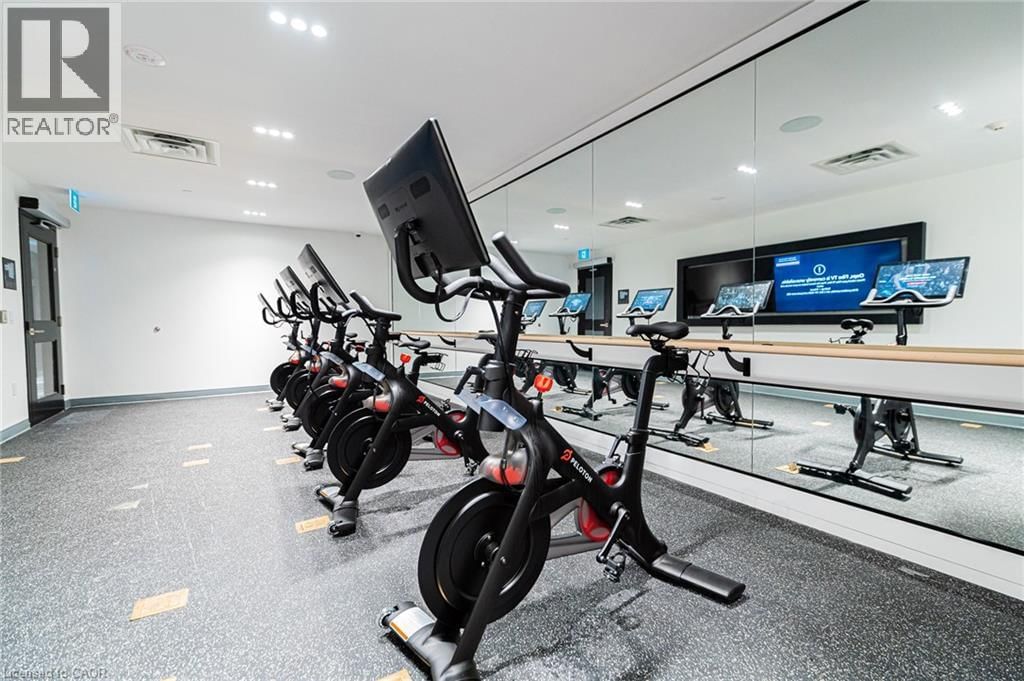 1807 - 25 WELLINGTON STREET SOUTH Image 34