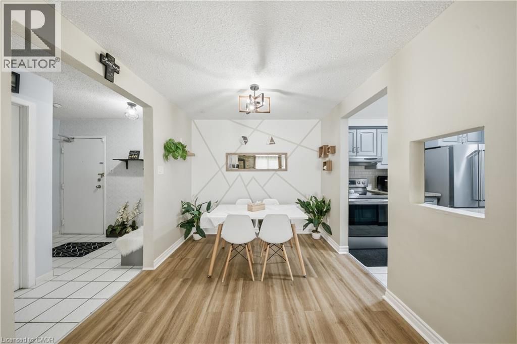 28 - 1096 JALNA BOULEVARD Image 8