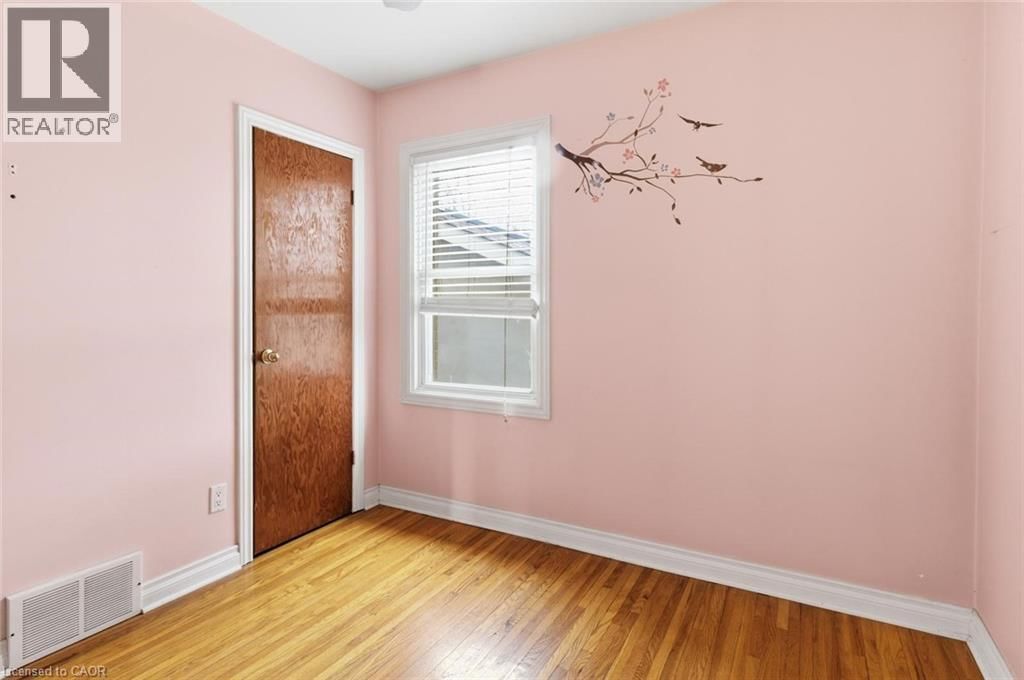 627 UPPER SHERMAN AVENUE Image 10