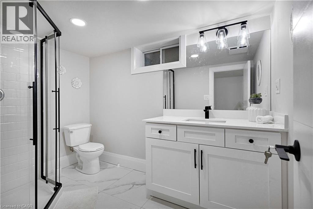 7 SWAN DRIVE Image 36