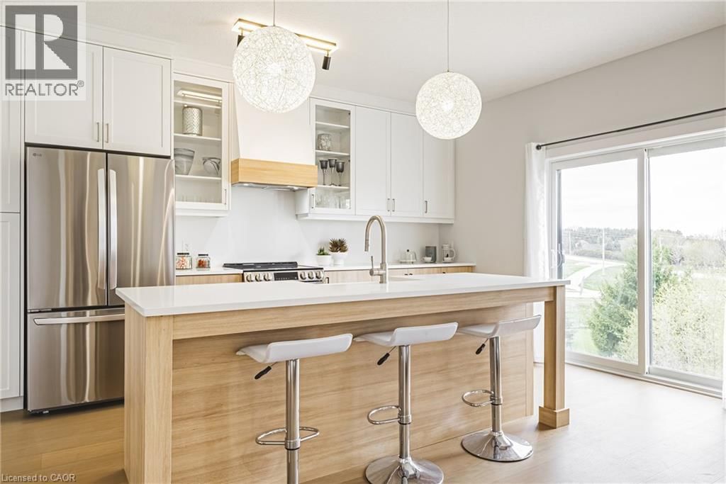 546 BENNINGER DRIVE Image 4