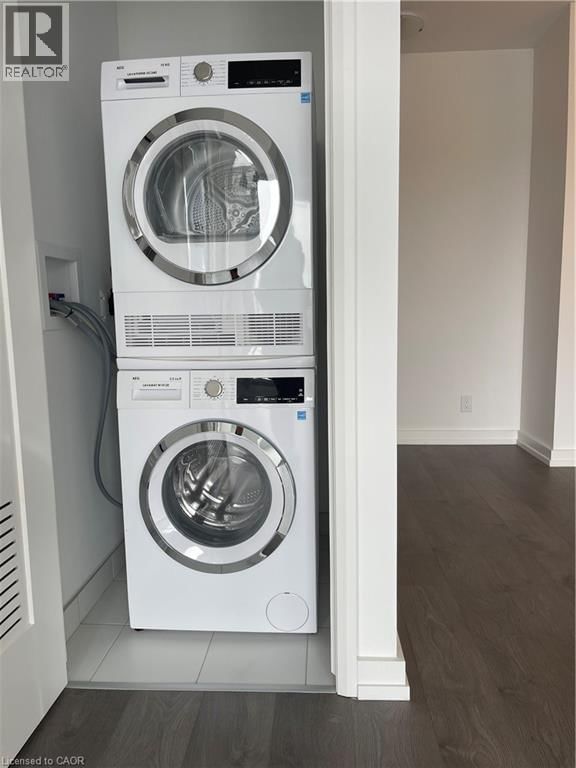 2511 - 75 JAMES STREET SOUTH Image 16