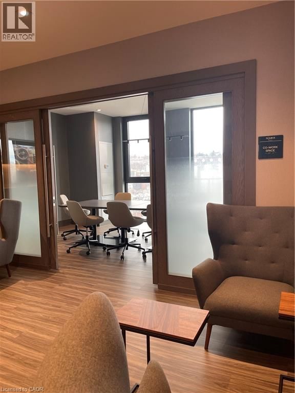 2511 - 75 JAMES STREET SOUTH Image 21