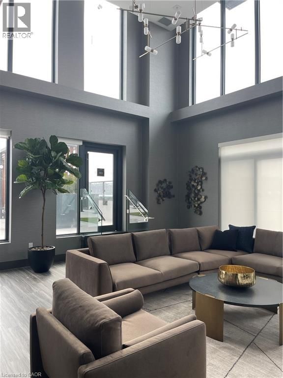 2511 - 75 JAMES STREET SOUTH Image 28