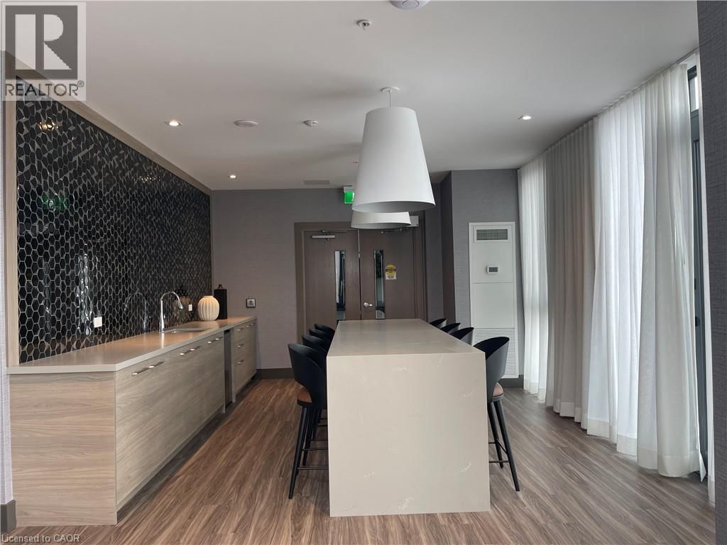 2511 - 75 JAMES STREET SOUTH Image 31