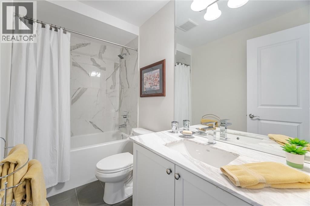 47 WINDSOR CIRCLE Image 31