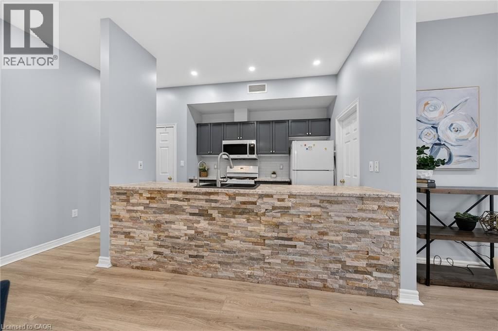 4 - 60 NATALIA AVENUE Image 18