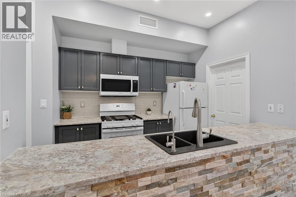 4 - 60 NATALIA AVENUE Image 19