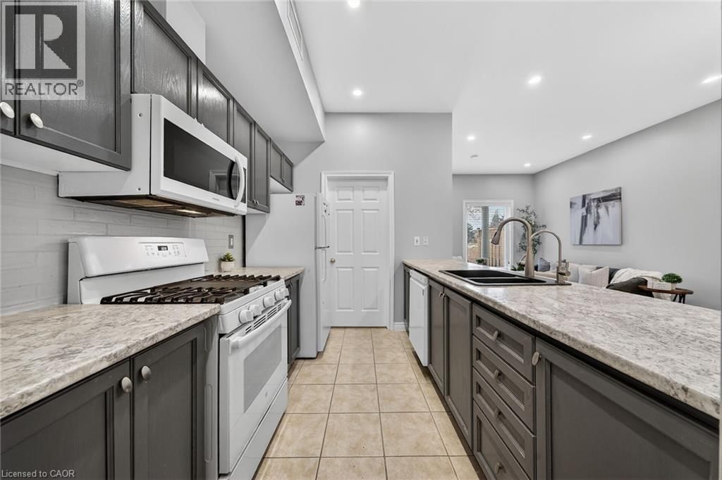 4 - 60 NATALIA AVENUE Image 20