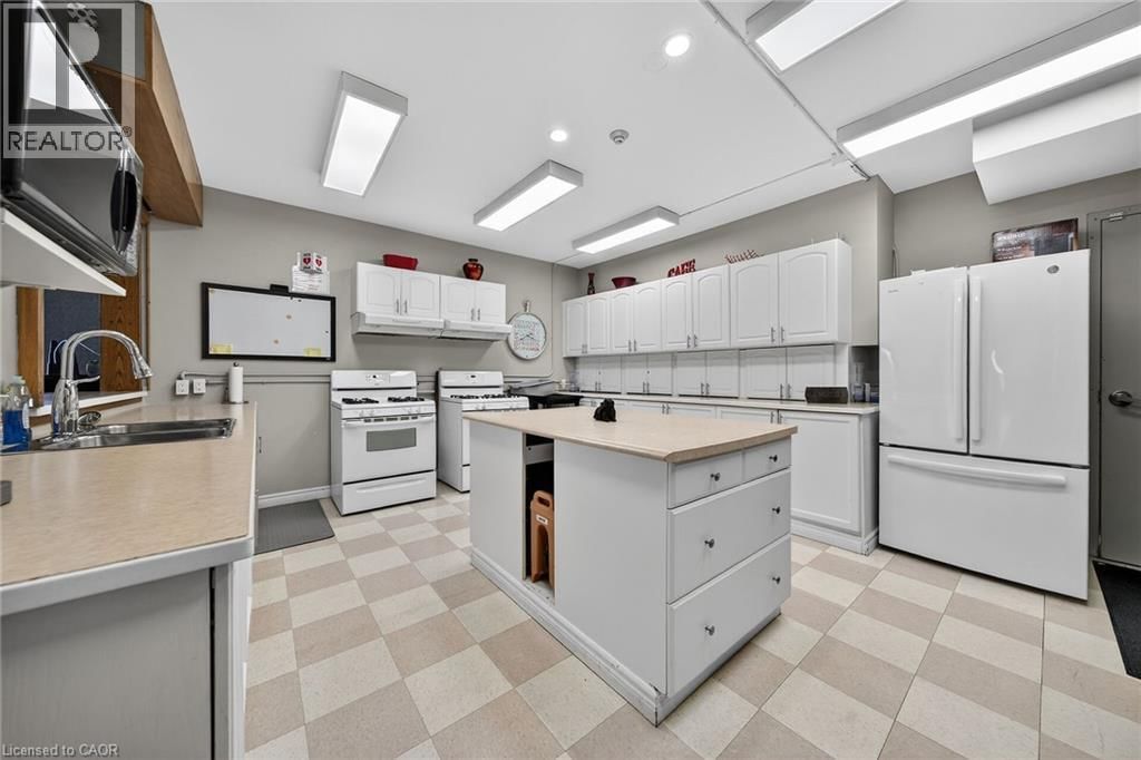 4 - 60 NATALIA AVENUE Image 37