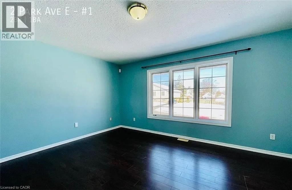 2 PARK AVENUE Image 4