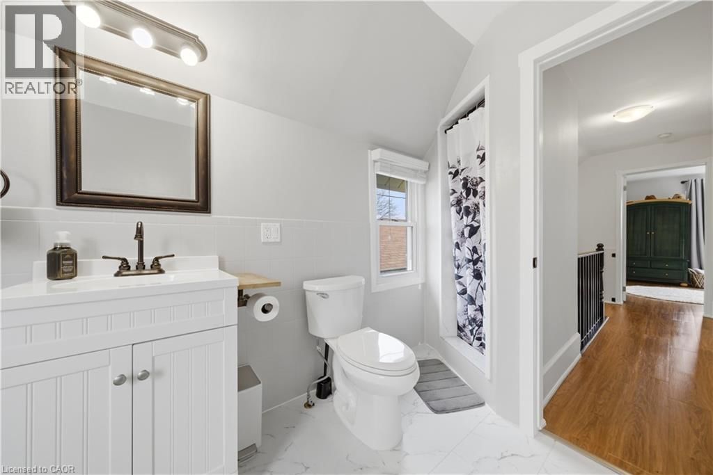 191 BELL AVENUE Image 26