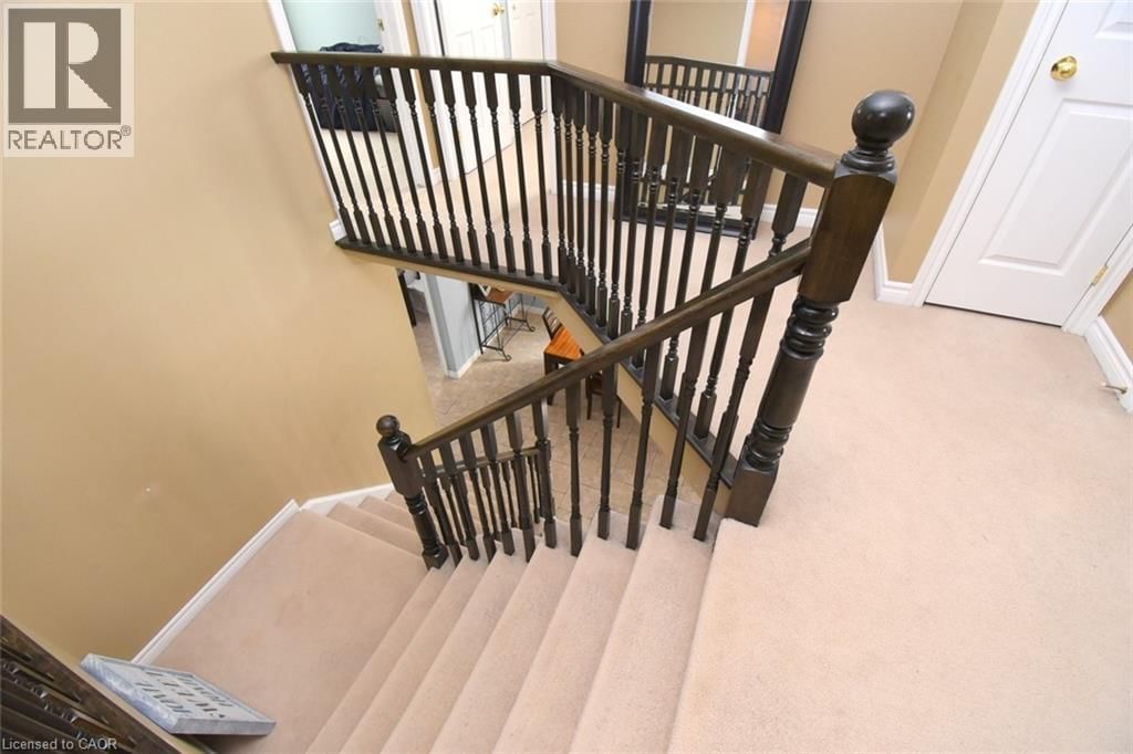 16 MIDANBURY WAY Image 15