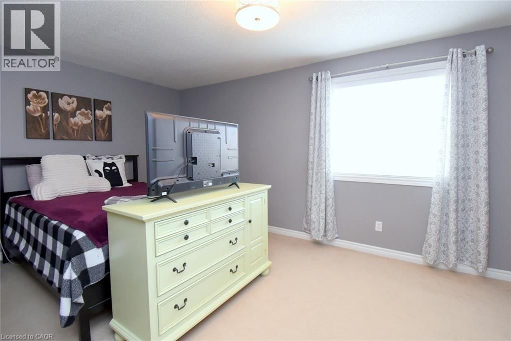 16 MIDANBURY WAY Image 19