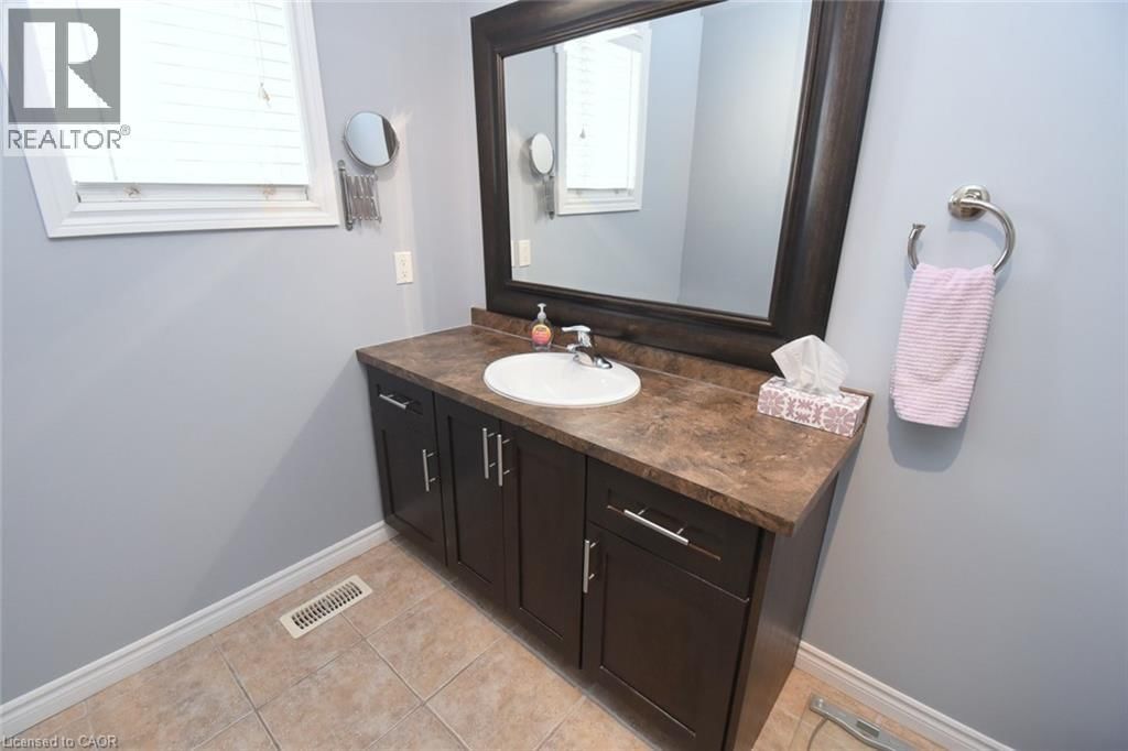 16 MIDANBURY WAY Image 21