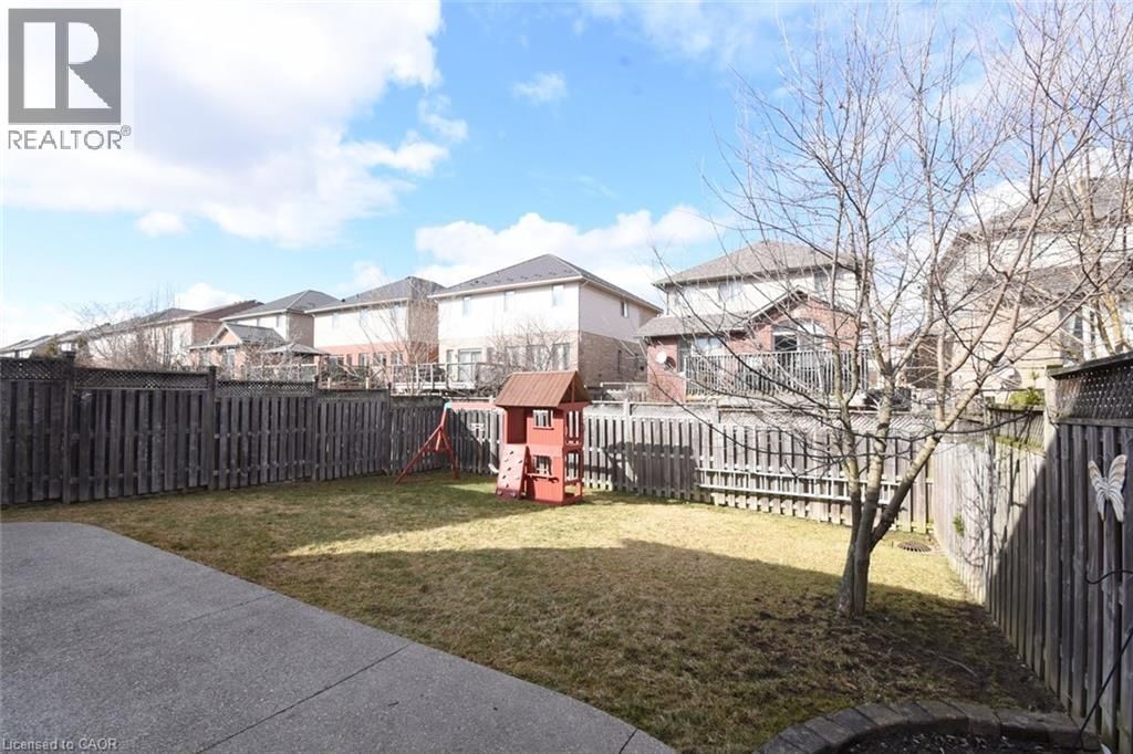 16 MIDANBURY WAY Image 31