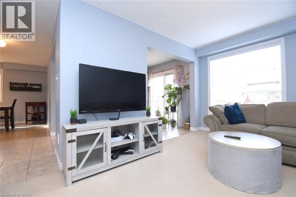 16 MIDANBURY WAY Image 5