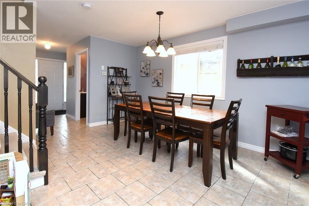 16 MIDANBURY WAY Image 8