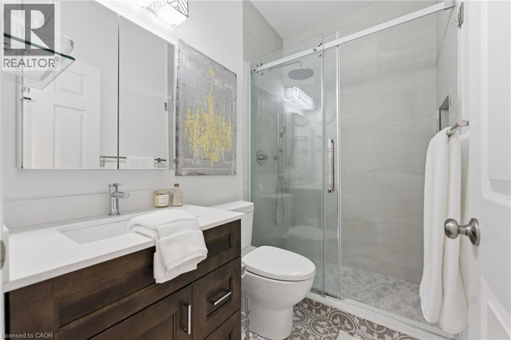 322 - 262 DUNDAS STREET EAST Image 13