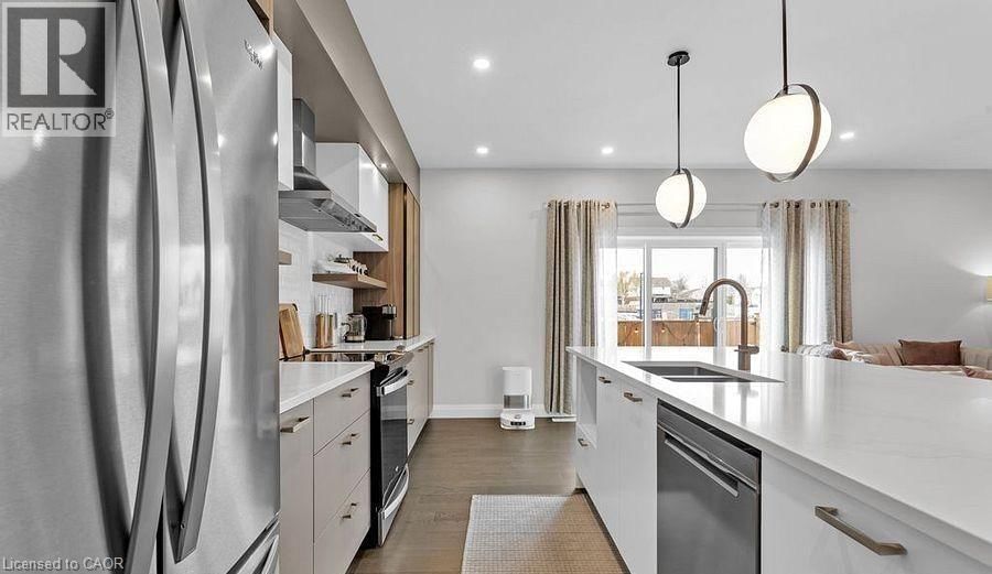 602 - 361 QUARTER Image 10