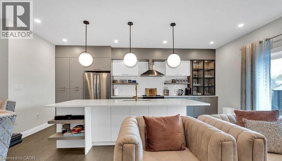 602 - 361 QUARTER Image 13