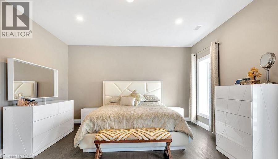 602 - 361 QUARTER Image 21