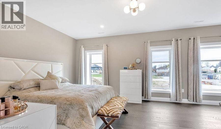 602 - 361 QUARTER Image 23