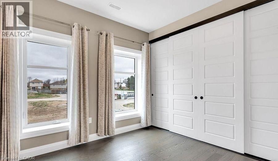 602 - 361 QUARTER Image 25