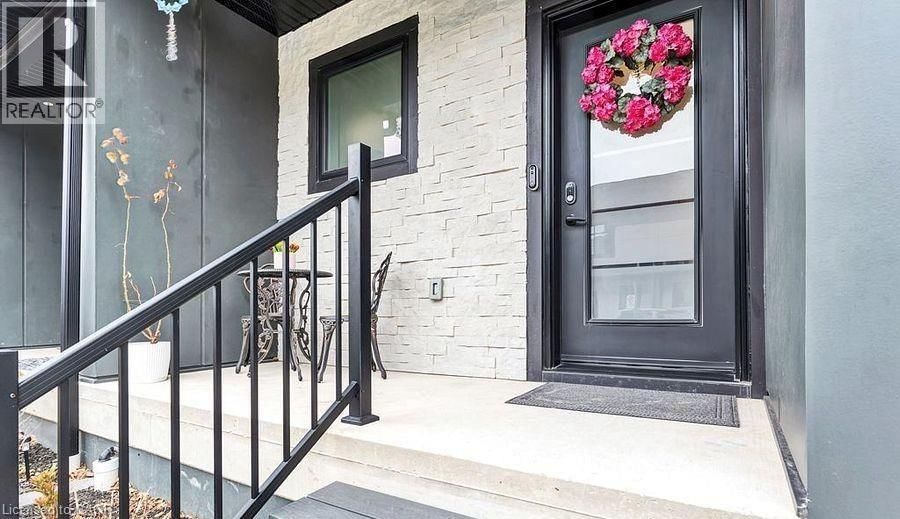 602 - 361 QUARTER Image 3