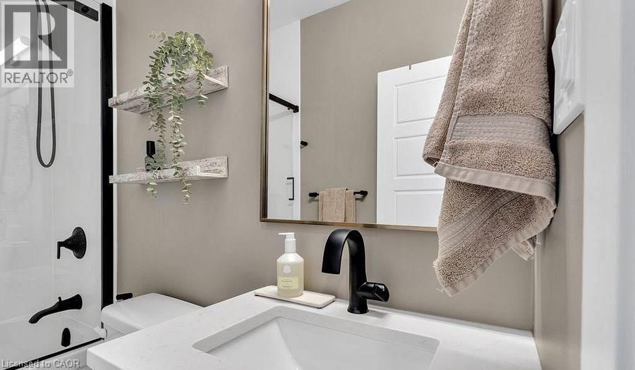 602 - 361 QUARTER Image 33