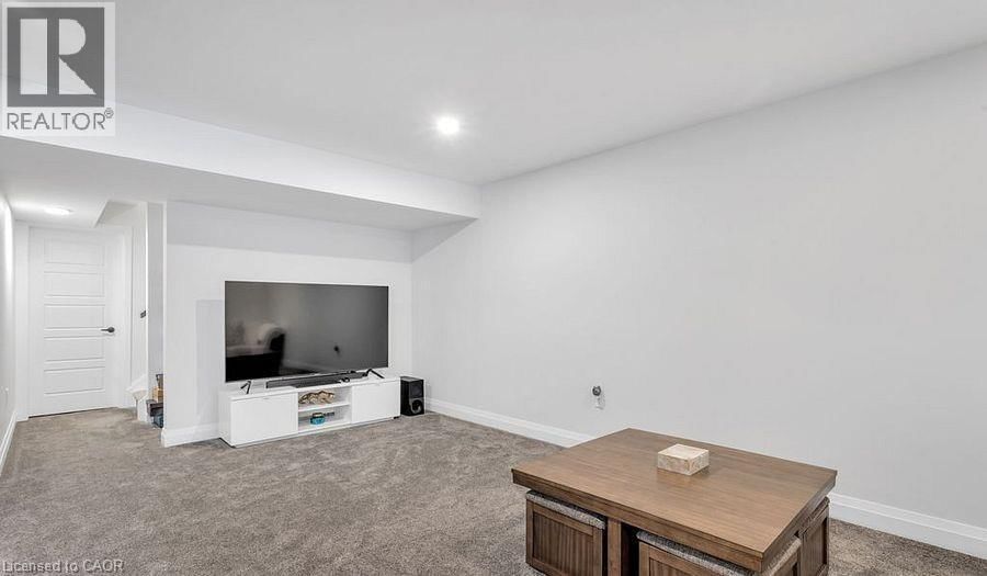 602 - 361 QUARTER Image 35