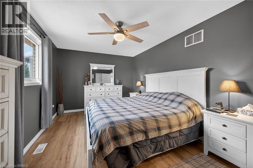 30 MCINTOSH COURT Image 23