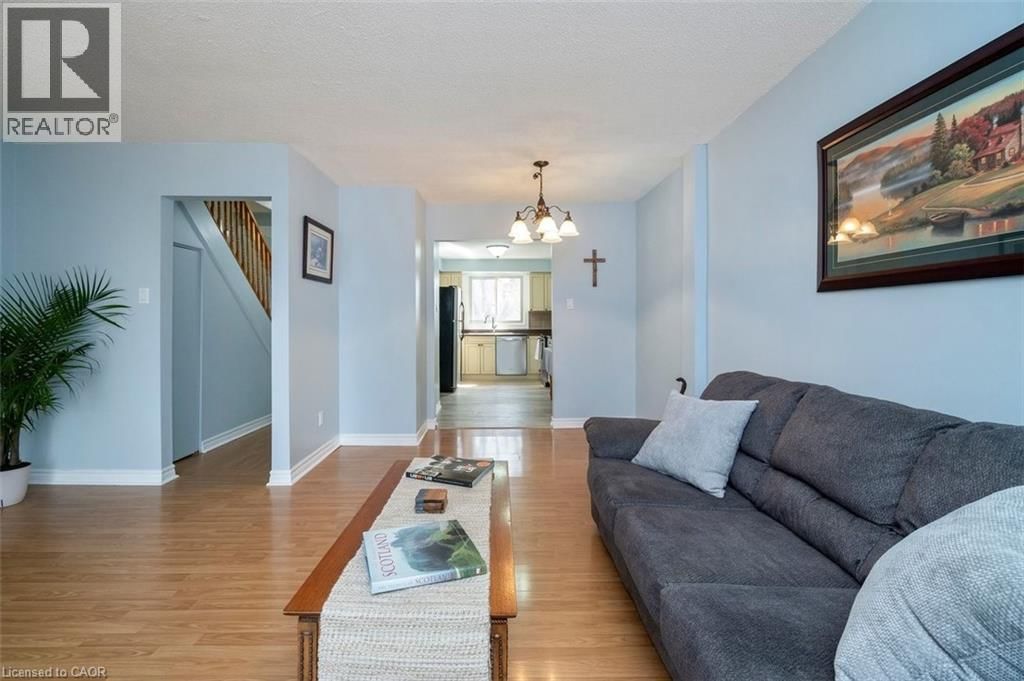 7 - 121 MORGAN AVENUE Image 15